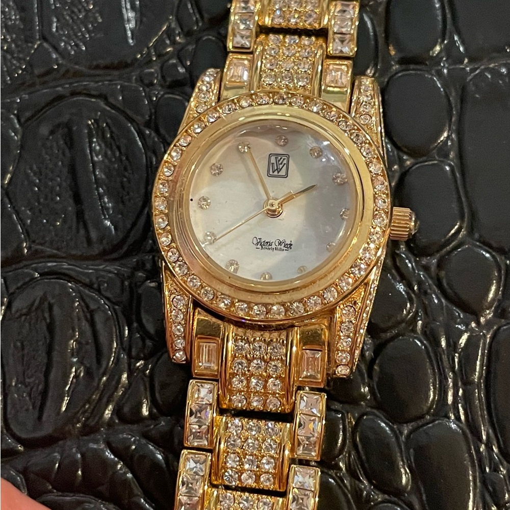 Victoria Weik Gold bling watch (new condition)